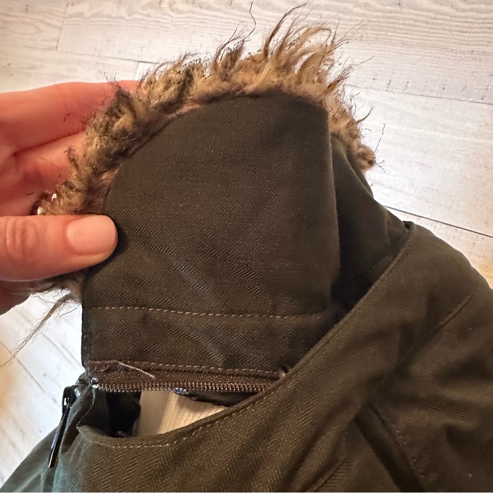 The North Face WOMEN’S MAUNA KEA PARKA
Green - Picture 9 of 16